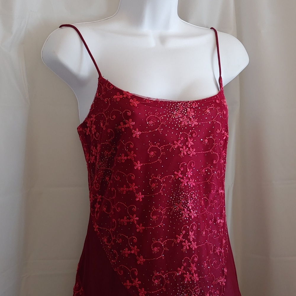 Dress - Picture 2 of 8